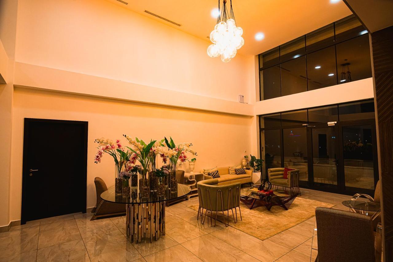 Piano And Gold At The Signature, Tetteh Quarshie Accra Luaran gambar
